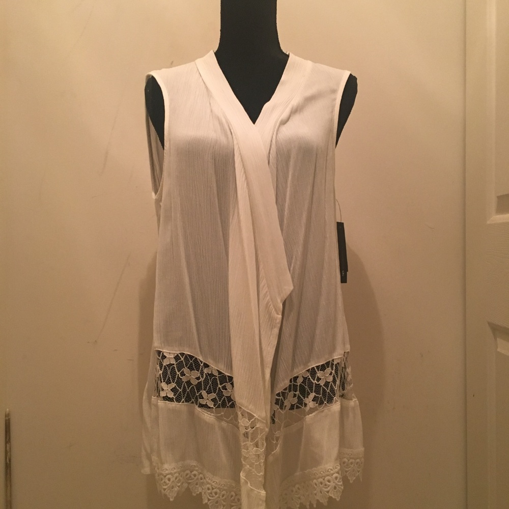 Women’s Lace-Hem Cozy Vest-Sleeveless